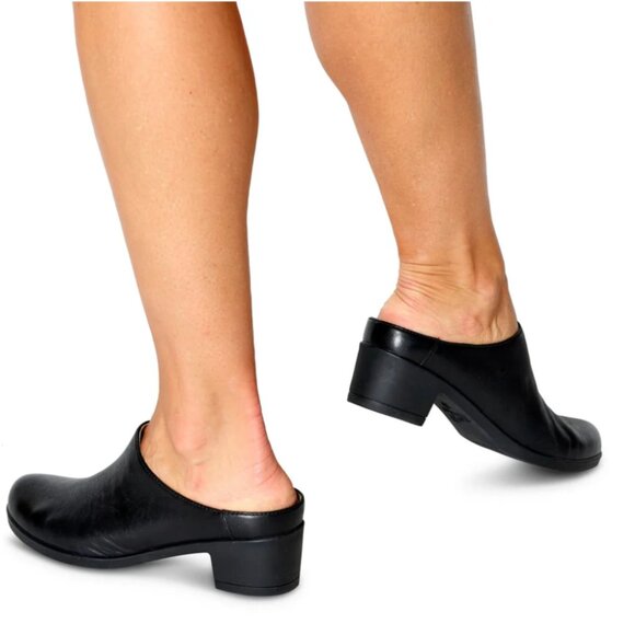 NEW Dansko Carrie Clogs - Nubuck  For Women in black 625 4S2 - Picture 2 of 7